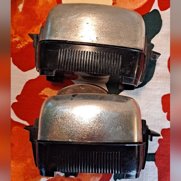 Starr Pop Up Toaster S & P Set - Picture 6 of 12